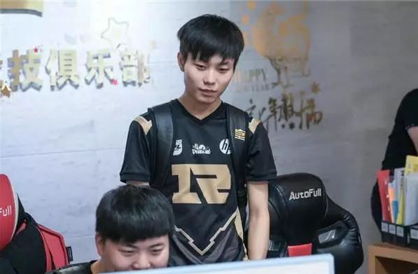 容厚度
