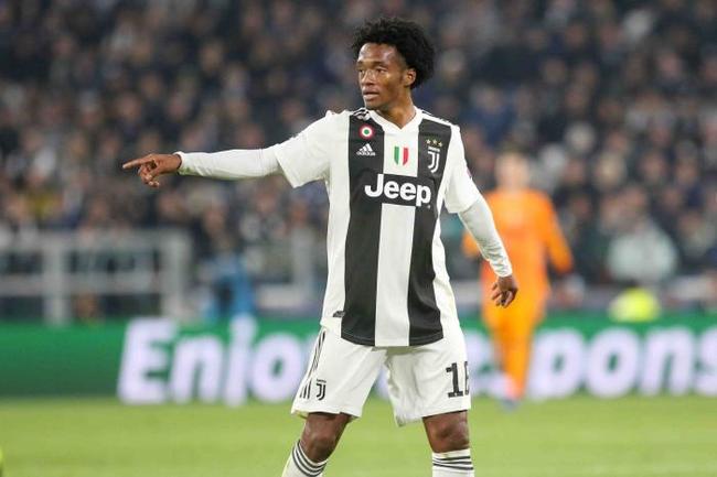 球队中的大 球队中的大