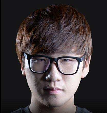 归化球员的 归化球员的